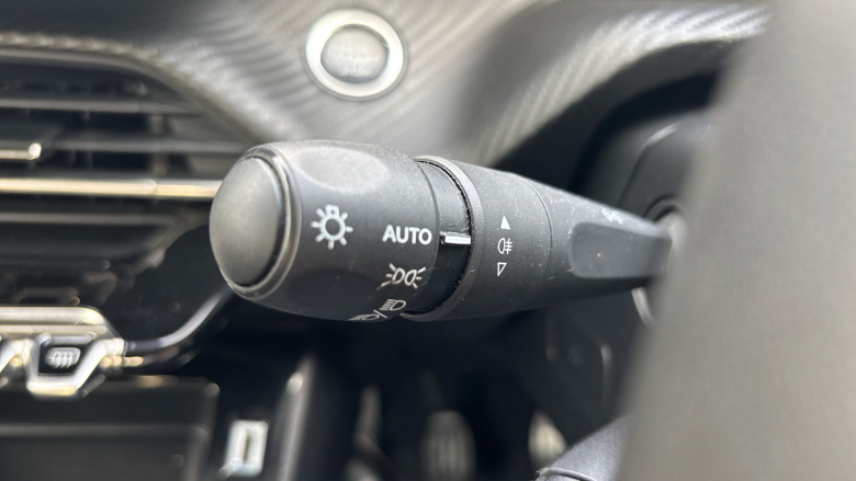 Peugeot 2008 1.2 PureTech Active Premium+ 5dr Petrol Estate